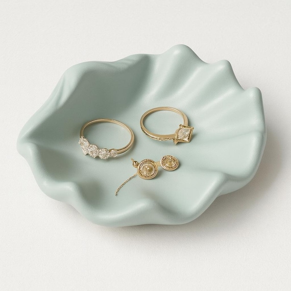 Green Seashell Trinket Dish – Handmade Oyster Jewelry Bowl