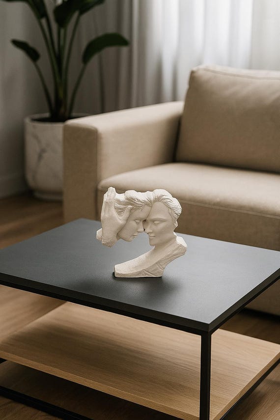 Abstract Lovers Statue – Minimalist Couple Sculpture Home Decor