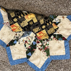Mini Christmas Tree Skirt 28&quot;