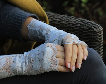 Light Gray Lace Fingerless Gloves, Bridal Costume Accessory