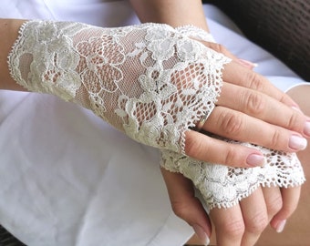 Gants de mariage, gants en dentelle blanche, gants de mariée, gants de dentelle extensibles, gants de dentelle, gants sans doigts. Prêt à expédier.