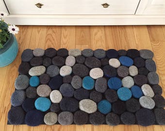 Felt stone rug / bath mat super soft with soft core  3D multicolor in Blue/Gray shades . Rug size 90 cm x 50 cm. Made to order.