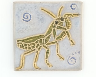 Praying Mantis Handmade Decorative MUD Pi 4x4 tile