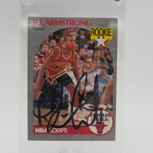 1990 NBA Hoops B.J. Armstrong Rookie Card #60 – Autographed – Chicago Bulls – Ne