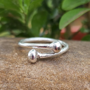925 Sterling Silver Adjustable Minimalist Ring – Dainty Open Stacking Band, Handmade Modern Jewelry, Everyday Gift for Her