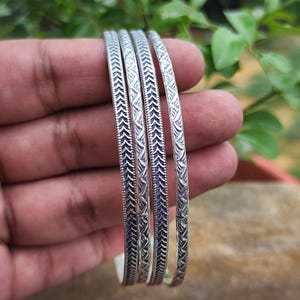 Set of 4 Stacking Bangles, Handmade Bangle Set, 925 Sterling Silver Bangles, Gift for Her, Statement Bangles, Boho Bangles, Women Bangles