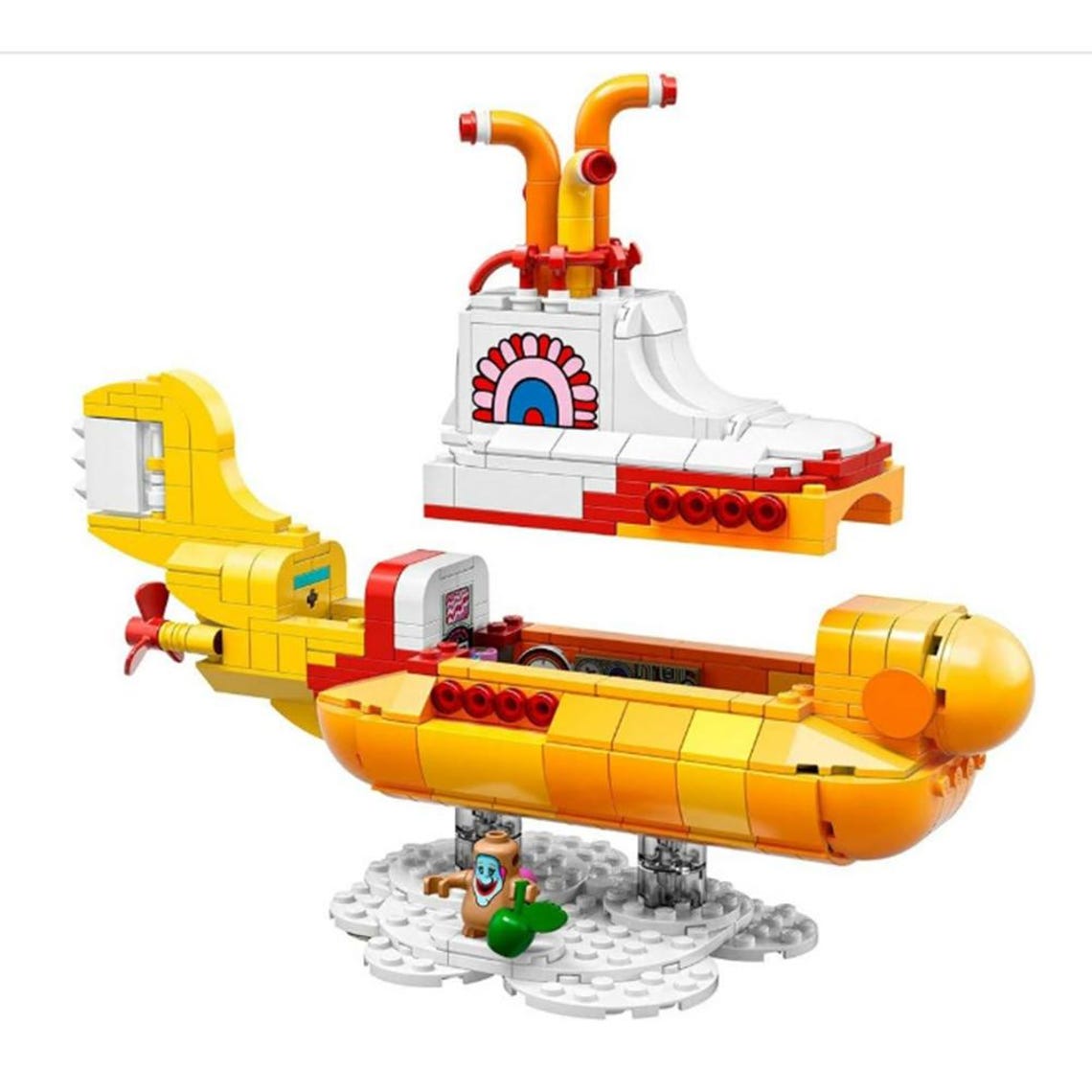LEGO Ideas 21306 The Beatles Yellow Submarine, foto 4 di 5