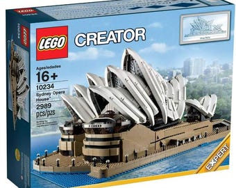 7-10 Day Ship, Rare Vintage Retired LEGO 10234 Collectible, LEGO Creator Expert 10234 Sydney Opera House