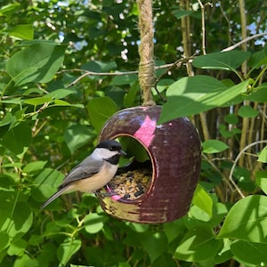 Mangeoire à oiseaux en céramique faite main