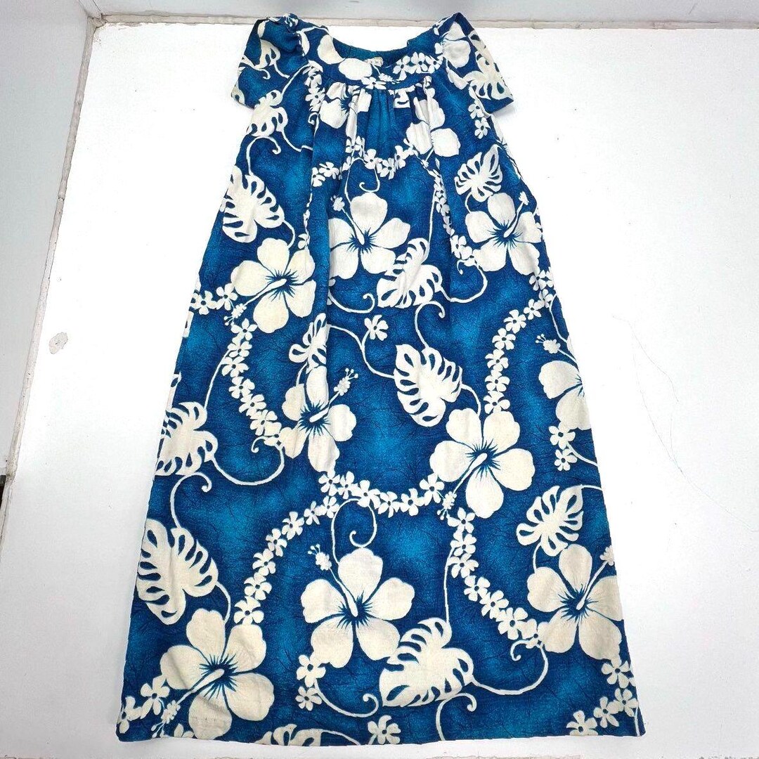 Vintage 80s Hilo Hattie Women's Blue White Hawaiian Floral Muumuu Dress ...