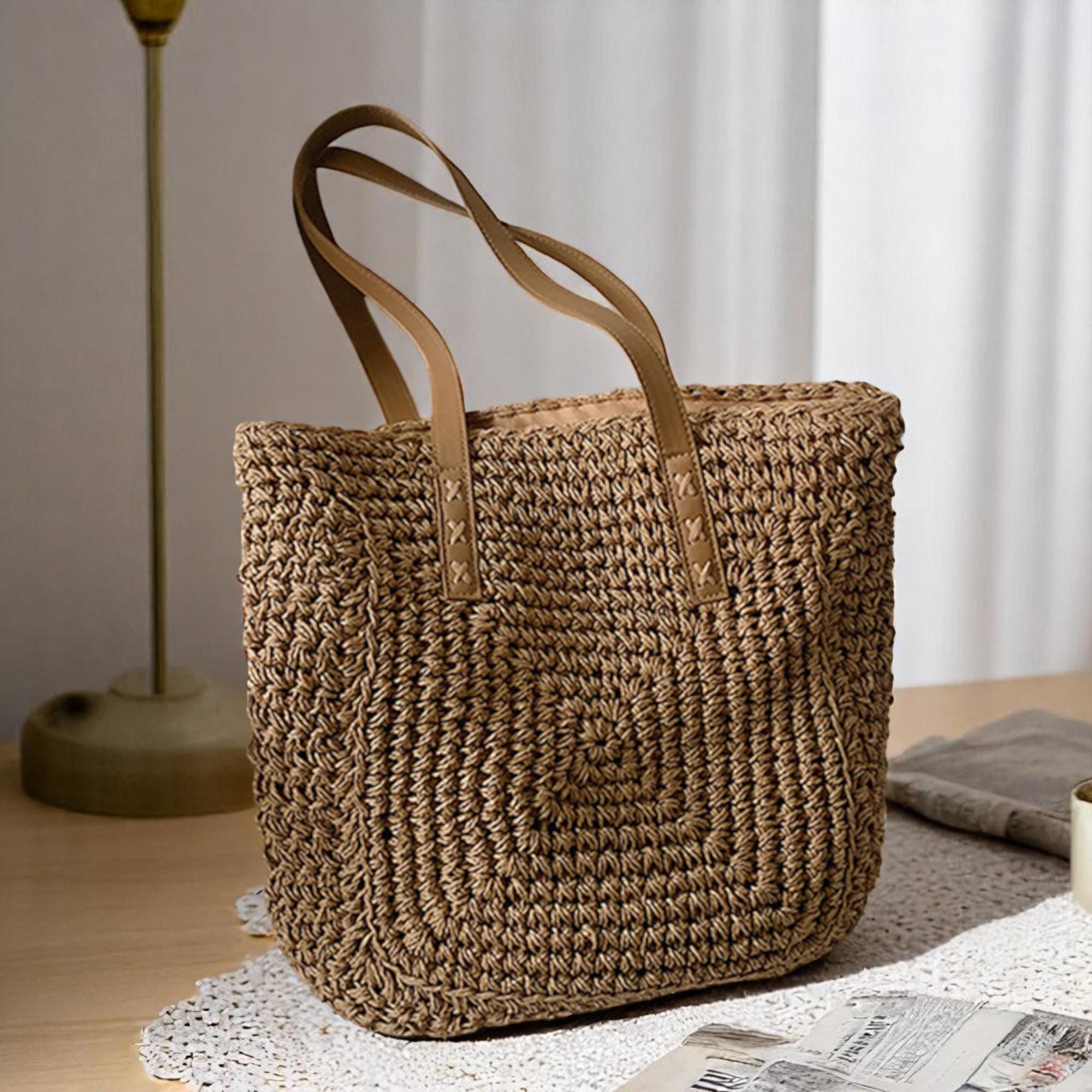 Handmade Woven Straw Beach Bag Large Capacity Travel Tote, Raffia Shoulder Bag for Summer Vacation