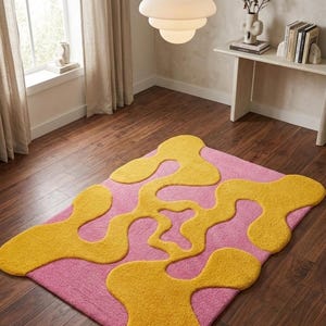 Retro Wavy Tufted Area Rug – Abstract Blob & Swirl Pattern, Pink and Mustard Yellow Playful Decor