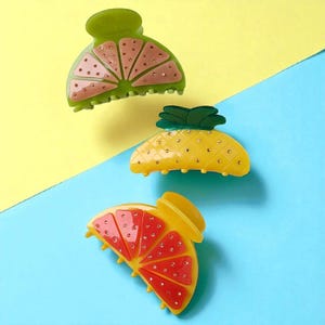 Large Jelly Hair Claw Clip: Beachy Acetate, Medium-Thick Hair