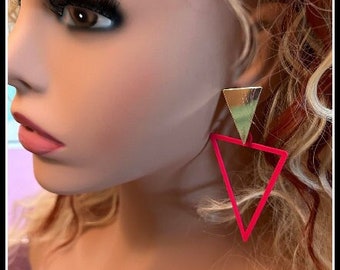 Hot pink and gold triangle earrings 80s costume earrings geometric earrings 80s vibes 80s party 80s theme