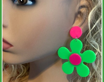 NEON green Groovy earrings Neon Daisy earrings Hippie Costume 80s costume earrings vintage style 70s inspired cosplay 70s costume earrings
