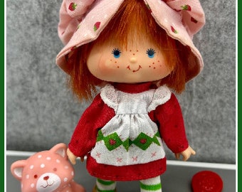 Vintage Strawberry Shortcake doll with Custard Please read see photos American Greetings Strawberry Shortcake doll figurines 80s kid toys