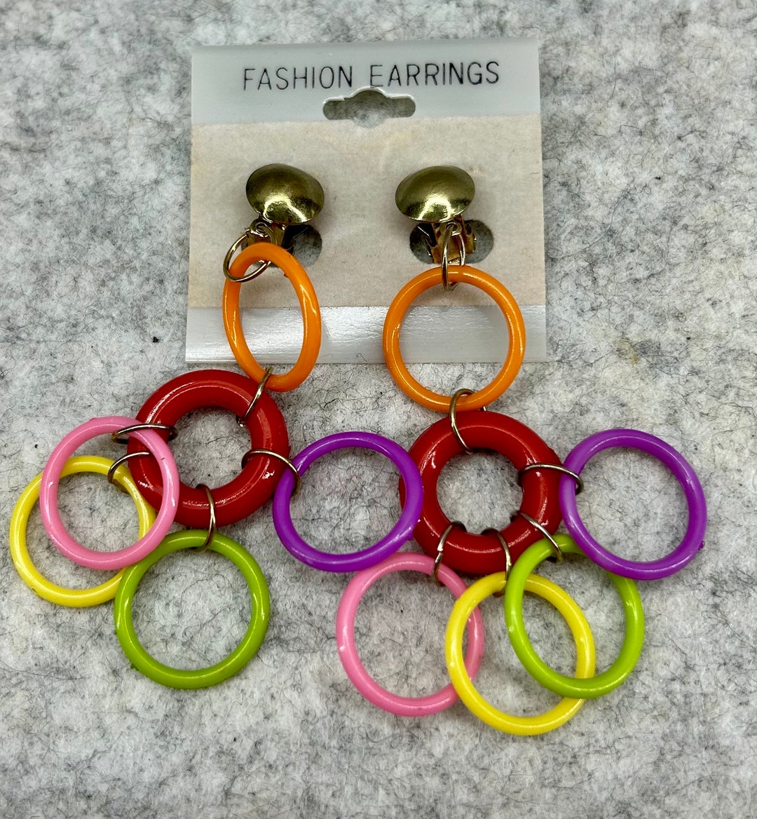 80’s Silver Dangly Clip On Earrings