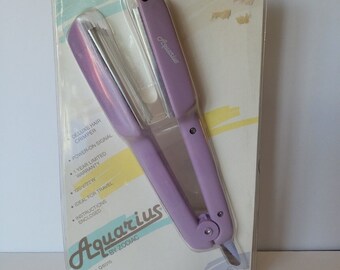 Vintage Aquarius By Zodiac Deluxe Hair Crimper Purple NOS Model #Q6015. Brand New Sealed 80s hair 80s crimping iron 80s costume hair vintage