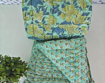 Edredón Razai estampado a mano de Jaipur: manta cálida de algodón orgánico con estampado floral indio.