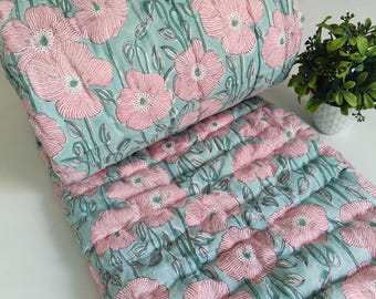 Colcha Rajai de algodón con estampado floral en bloques, cubrecama indio reversible hecho a mano.