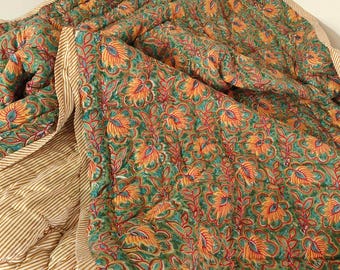 Edredón Razai reversible de algodón acolchado: manta india con estampado floral hecho a mano, edredones cálidos estilo boho.