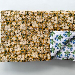 Hand Block Floral Print Baumwolle Gazge Quilt: Indische Queen-Size-Decke Warme Tagesdecke
