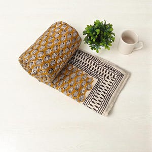 Baby Quilt mit Handblockdruck aus Bio-Baumwolle: Wendebarer, warmer Überwurf