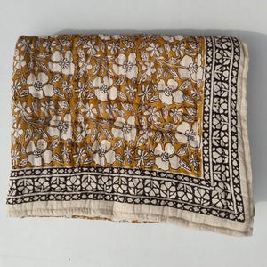 Couette florale pour bébé : couverture indienne en coton bio à imprimé bagru (44 x 70)