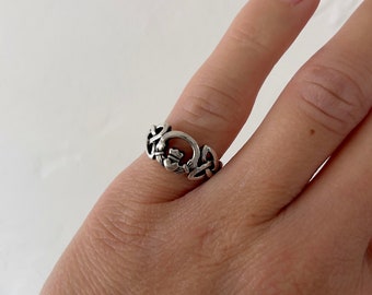 1990s Sterling Silver Claddagh & Triquetra Celtic Knot Ring - Size 5 1/4 (US)