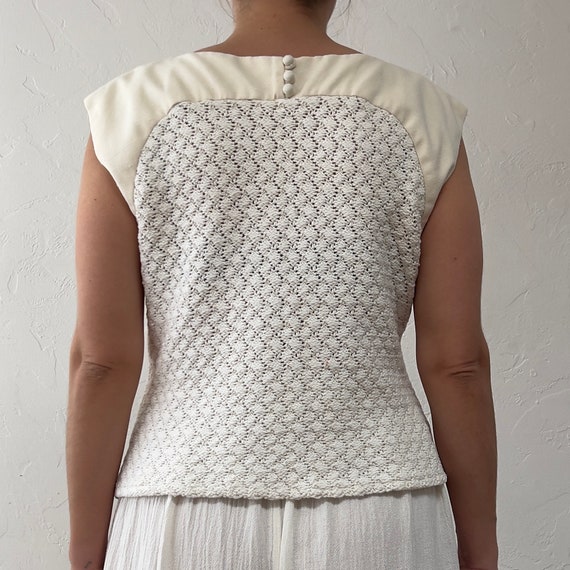1960s Crocheted Sleeveless Mod Style Pullover Blo… - image 6