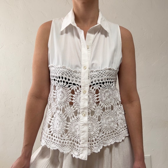 1990s Crochet Front 100% Cotton Sleeveless Button… - image 2