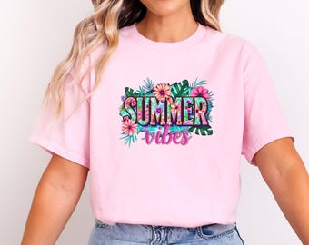 Summer Vibes Shirt, Floral Summer Tee, Summer Shirts For Women, Vacation Shirt for Women, Summer Day Shirt, Beach Shirts For Women