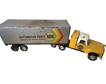 Nylint NAPA Auto Parts Pressed Steel Semi-Truck/Trailer Toy