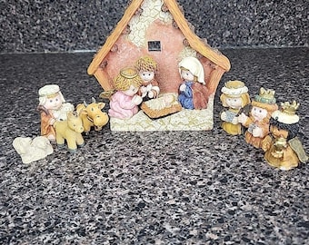 Miniature Christmas Nativity Scene Resin Set of 8 Pieces Holiday Spritual