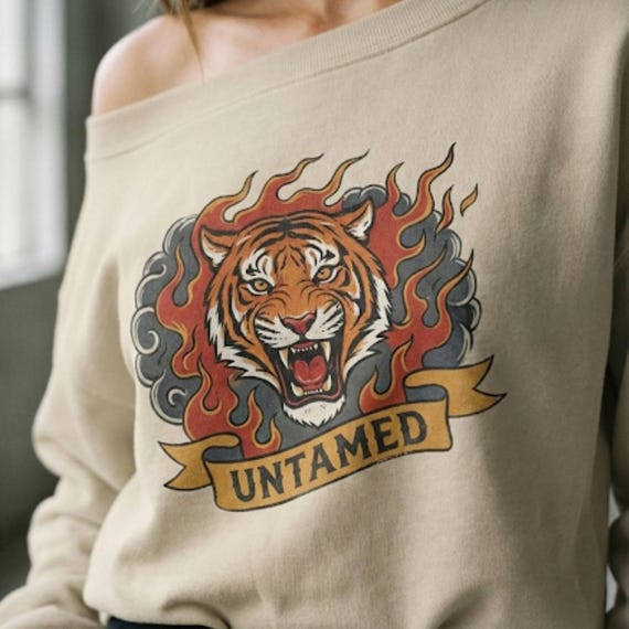 Off Shoulder Sweatshirt for Women – Tiger Graphic Born Wild Streetwear Top