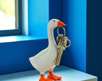 Magnetic Goose Key Holder: Resin Desk Organiser Sculpture, fun, quirky and functional