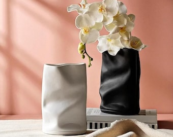 Modern Ceramic Crumpled Vase – Minimalist Black & White Home Décor