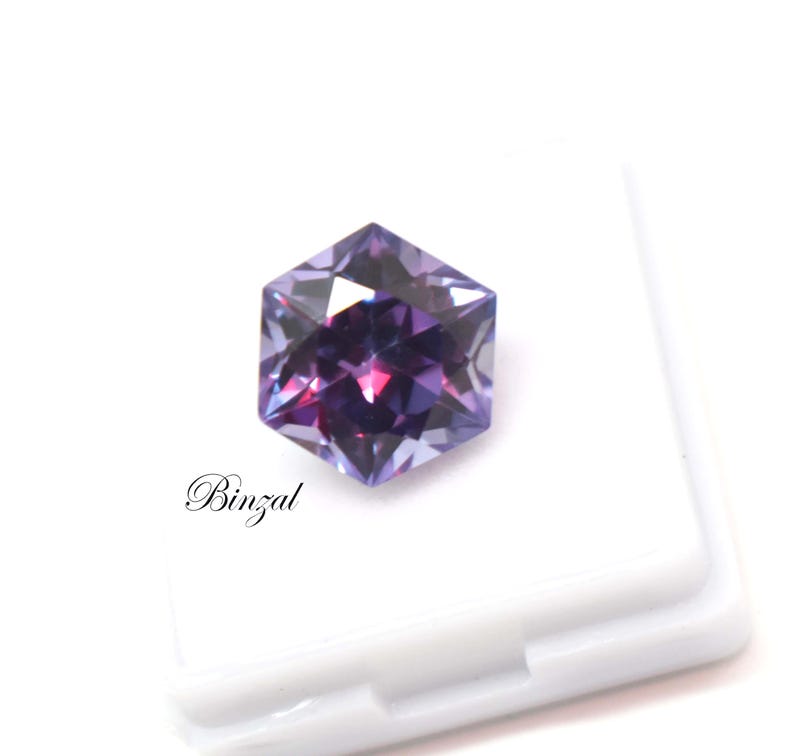 Gema de alejandrita hexagonal rara de 9 quilates, de origen ruso, con cambio de color natural, suelta y facetada, 13x13x8 mm, para joyería fina, regalo para ella. imagen 16