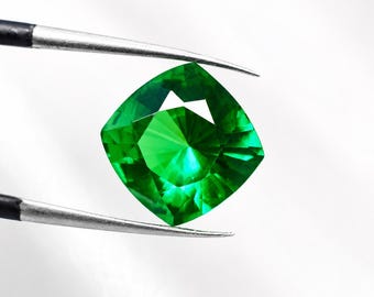 Tsavorite Deep Rich Green Garnet 8-12CT Gemstone Cushion Cut Green Tones And Fiery Sparkle January Birthstone