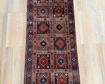 Vintage Heriz Runner Rug: Hand-Knotted Wool, Red & Cream, 2'8" x 6'3"