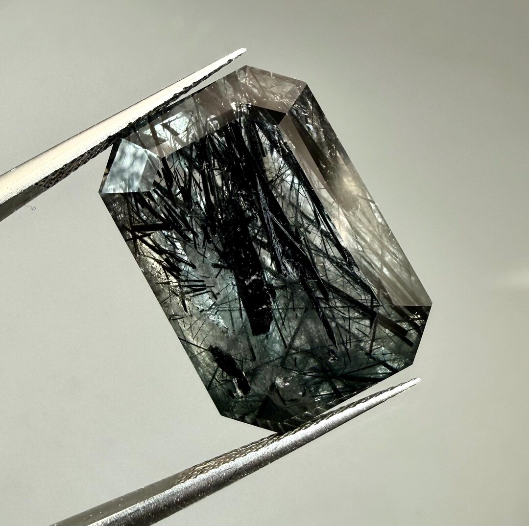21 Carat Natural Rutile Quartz Color Top Blue Top Cut Fancy Top Piece ...