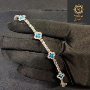 925 Silver Moissanite Clover Bracelet, VVS Diamond-Tested Four-Leaf Charm, Lucky Gift for Her, Dainty Minimalist Jewelry, Women&#39;s Bracelet
