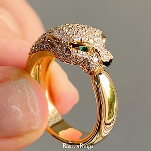 Luxury Leopard Head Ring, 14K Solid Gold Animal Ring with Moissanite & Emerald Eyes, Unique Statement Panther Ring For Women Gift.