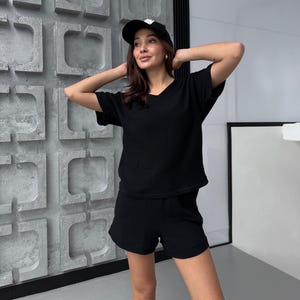Black Muslin Women’s T-Shirt and Shorts Set, Organic Cotton Double Gauze Pajama Set, Bachelorette Party PJs, Gift for Her, Bridesmaid Gift