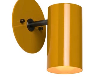 Aplique de pared de latón con cilindro amarillo, lámpara vintage para interiores