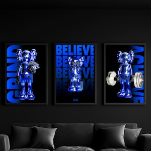 Set van 3 blauwe KAWS-muurkunstposters, Hypebeast-graffiti-decor Kaws digitale print cadeau, KAWS-figuurposter, blauwe Kaws digitale download