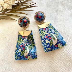Hand-Painted Stud Earrings Inspired by William Morris ”Strawberry Thief ” ｜[Palette Series]｜Hypoallergenic Art Jewelry