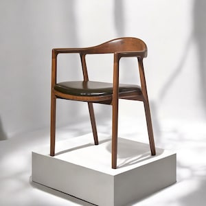 Solid Oak Dining Chair – Premium Organic Wood, Comfortable & Strong, Sleek Modern Style, Perfect for Kitchen or Living Room