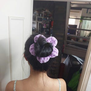 Easy Crochet Flower Scrunchie Pattern | Beginner Hair Accessory PDF + Step-by-Step Video Tutorial