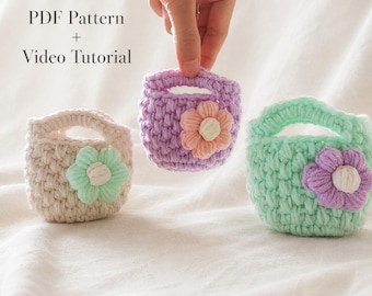 Crochet Mini Bag Keychain Pattern PDF + Video Tutorial | DIY Purse Charm Gift